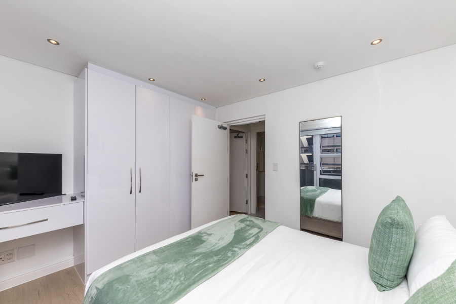 2 Bedroom Property for Sale in Sea Point Western Cape